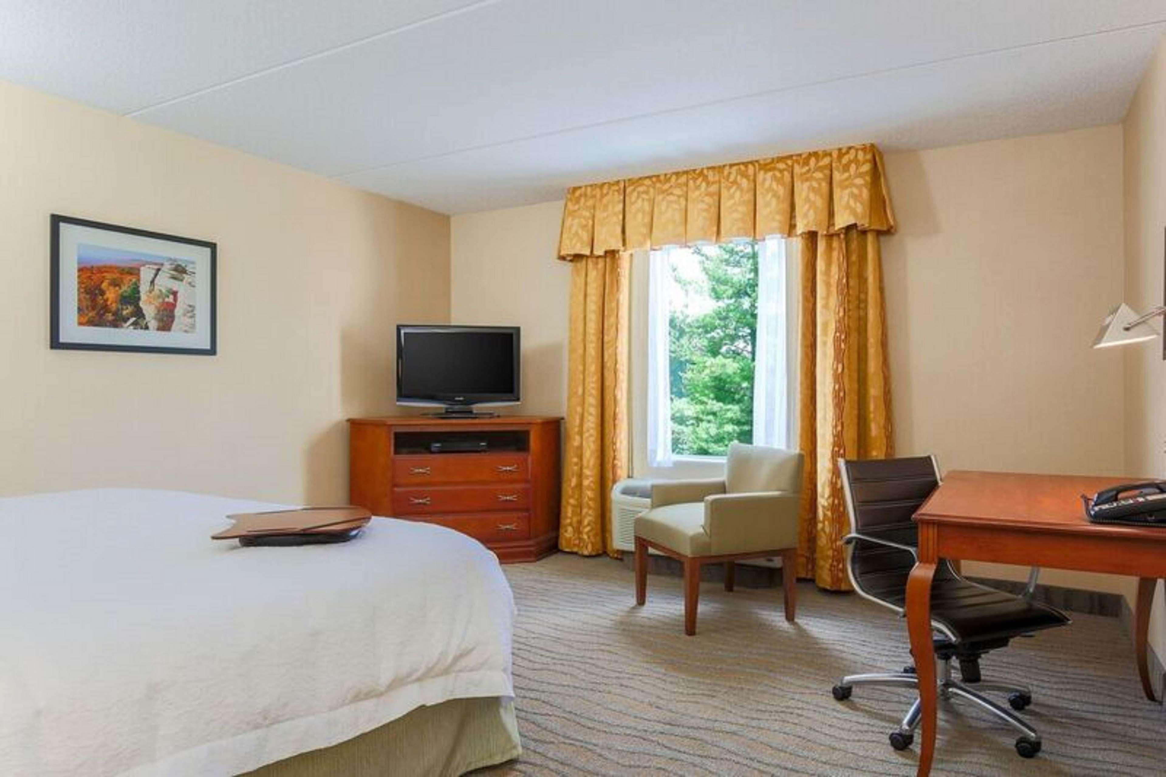 Hampton Inn & Suites Poughkeepsie Spackenkill Extérieur photo