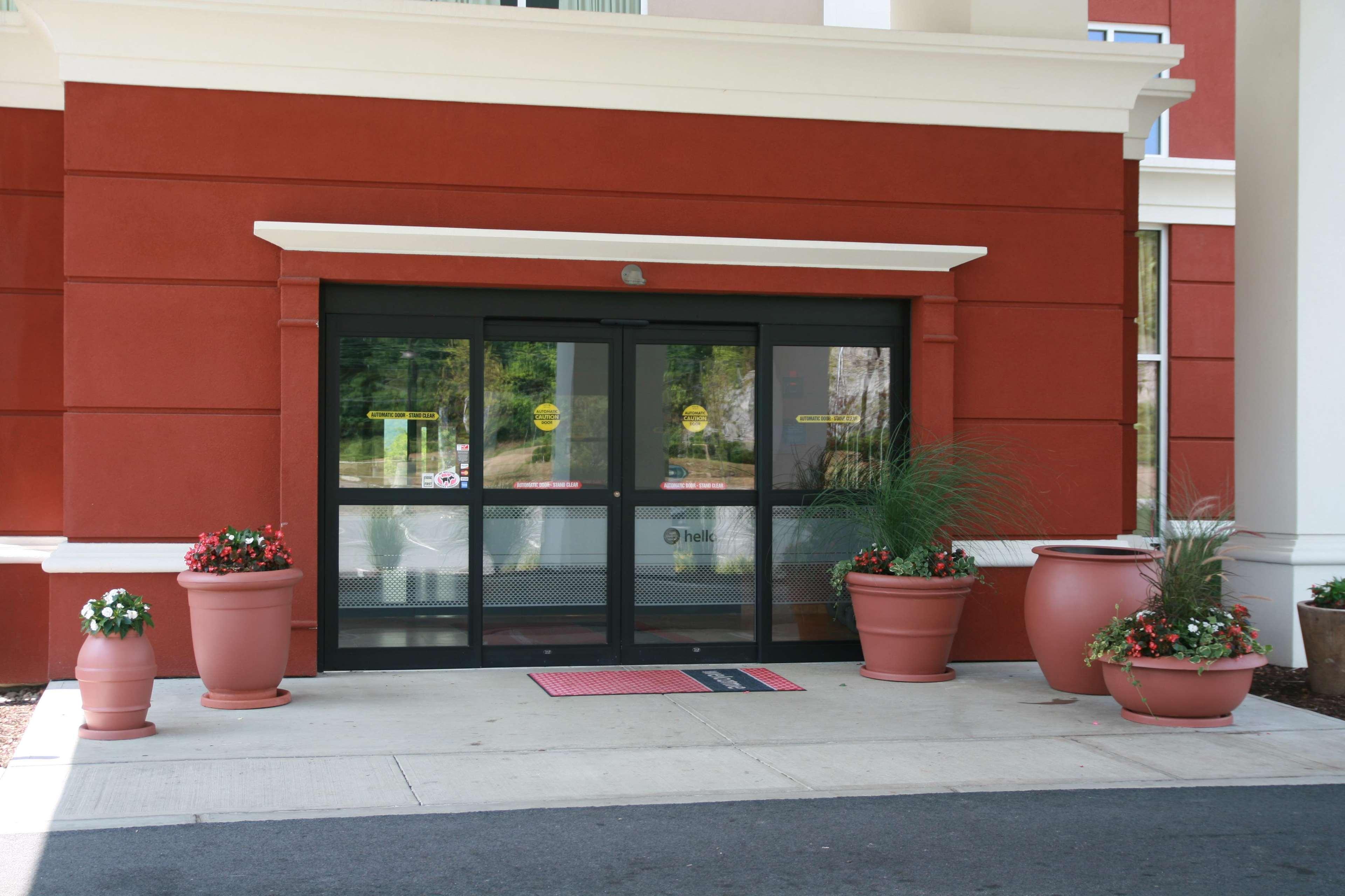 Hampton Inn & Suites Poughkeepsie Spackenkill Extérieur photo