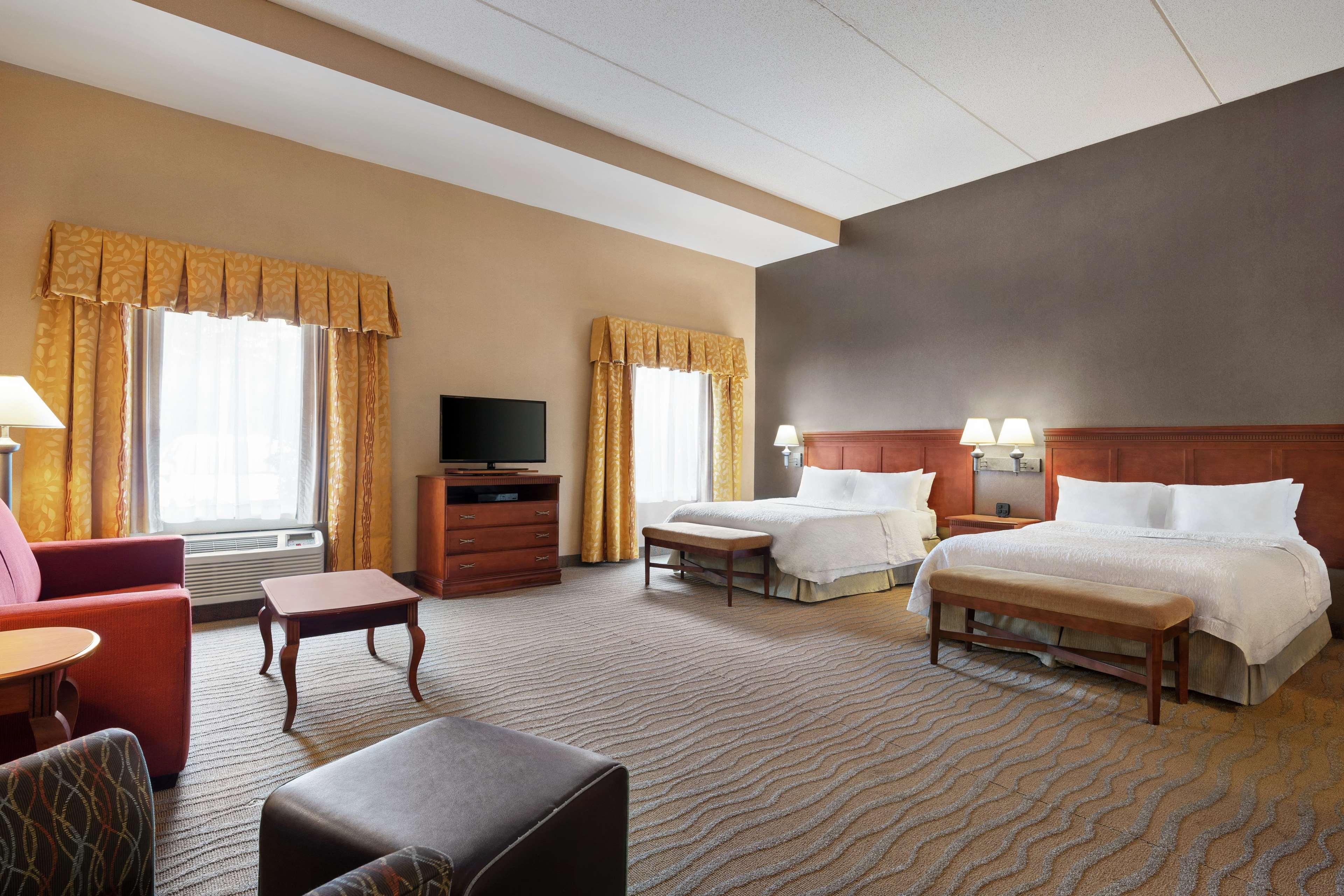 Hampton Inn & Suites Poughkeepsie Spackenkill Extérieur photo