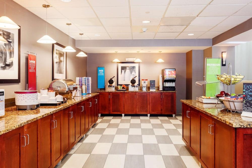 Hampton Inn & Suites Poughkeepsie Spackenkill Extérieur photo