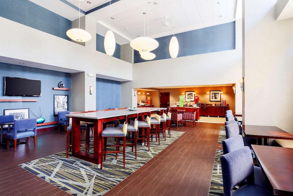 Hampton Inn & Suites Poughkeepsie Spackenkill Extérieur photo