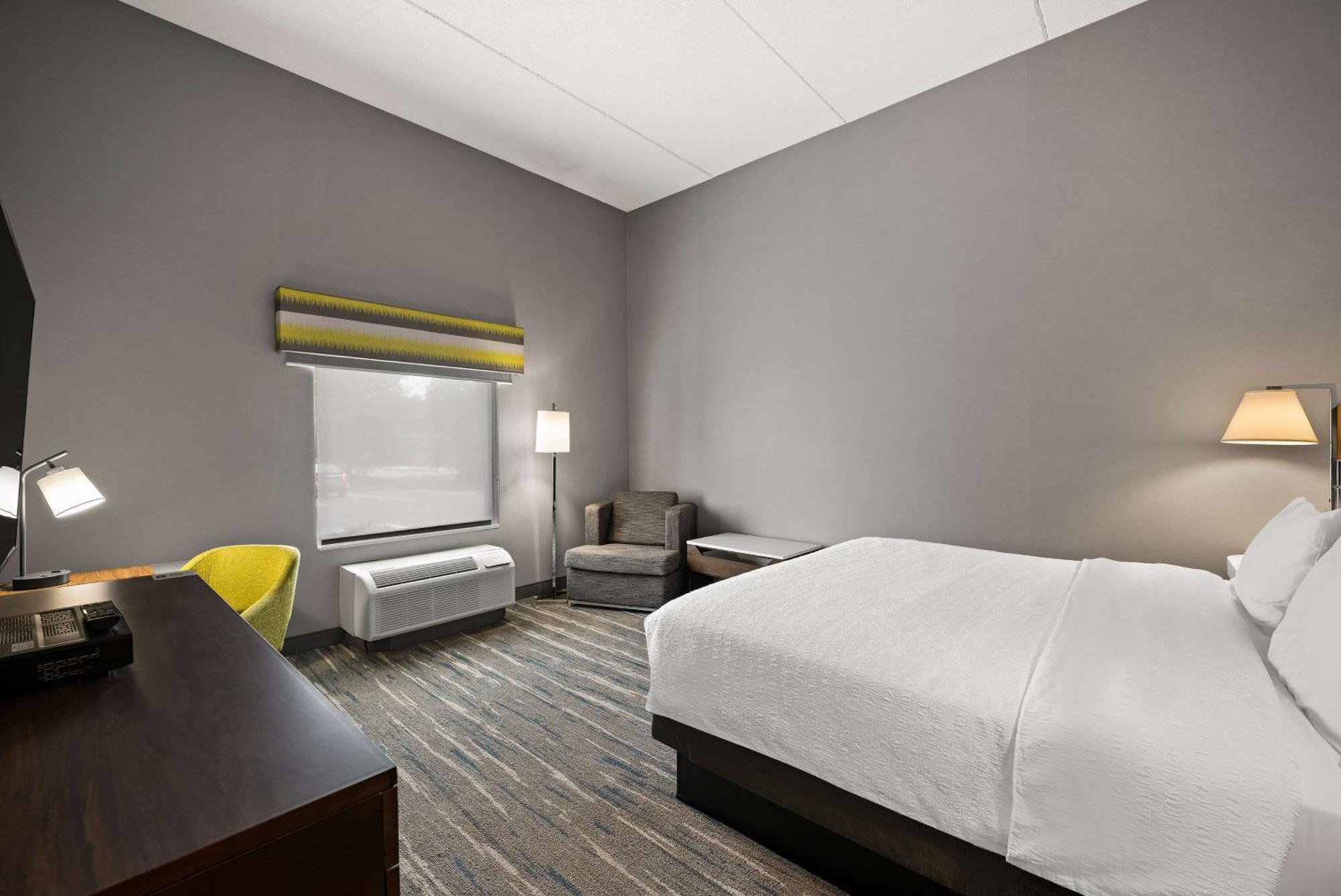 Hampton Inn & Suites Poughkeepsie Spackenkill Extérieur photo