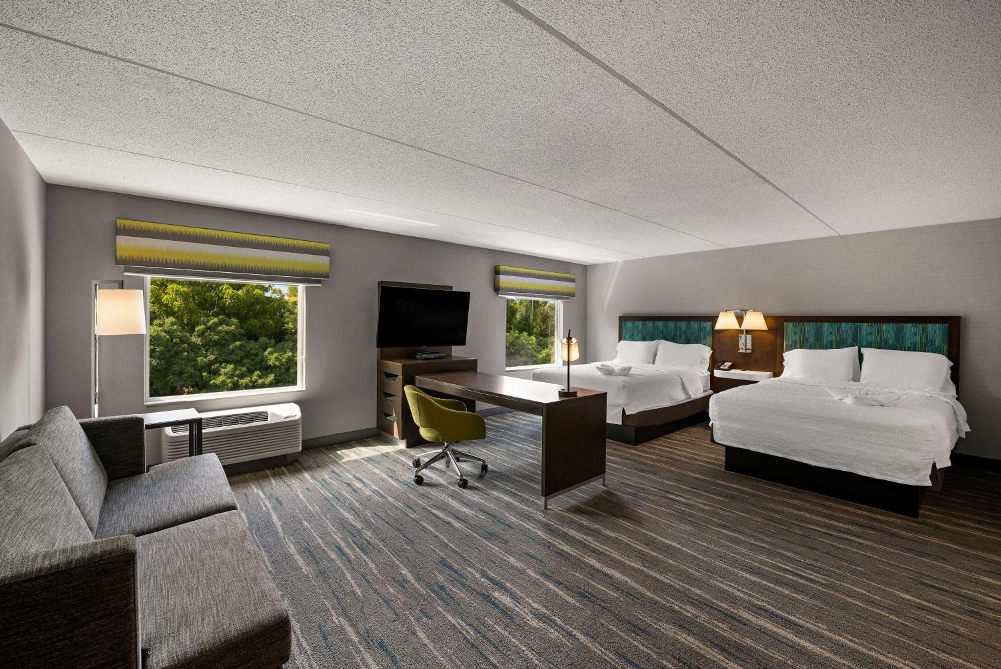 Hampton Inn & Suites Poughkeepsie Spackenkill Extérieur photo