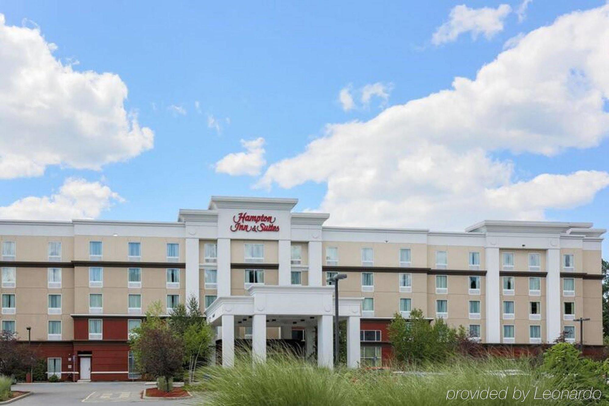 Hampton Inn & Suites Poughkeepsie Spackenkill Extérieur photo